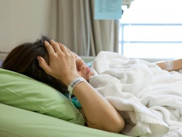 Sáng sớm, thiếu nữ ngất xỉu trước cửa nhà vệ sinh chỉ vì điều này ảnh 1 Sáng sớm, thiếu nữ ngất xỉu trước cửa nhà vệ sinh chỉ vì điều này ảnh 1