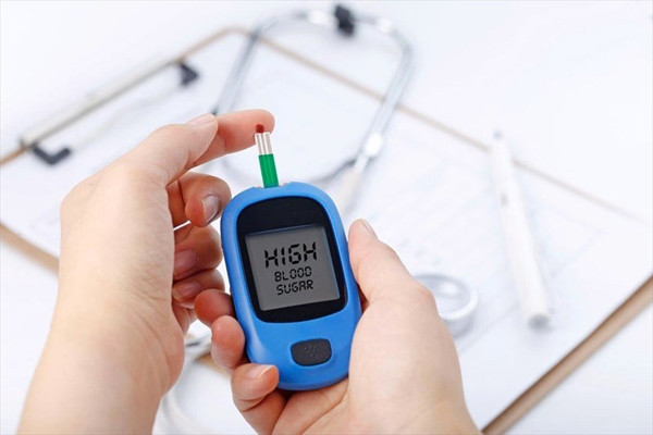 Dấu hiệu cảnh báo lượng đường trong máu cao tới mức nguy hiểm Dau hieu canh bao luong duong trong mau cao toi muc nguy hiem