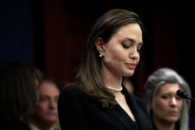 Cuộc chiến ly hôn kéo dài 8 năm của Brad Pitt và Angelina Jolie - Hình 2 Cuoc chien ly hon keo dai 8 nam cua Brad Pitt va Angelina Jolie-Hinh-2