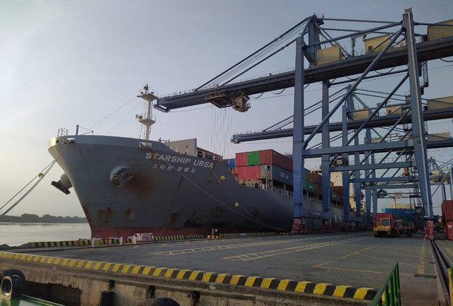 Cảng biển “đắt khách” ngay từ đầu năm 2021 Cang bien “dat khach” ngay tu dau nam 2021
