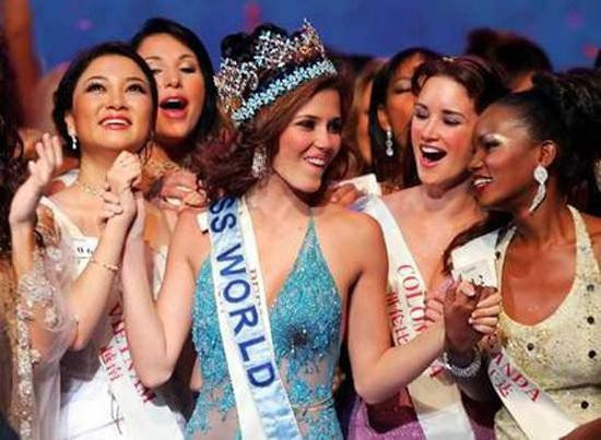 Nguyễn Thị Huyền gợi cảm ở tuổi 36, Trịnh Chân Trân đóng phim Hollywood - Hình 2 Nguyen Thi Huyen goi cam o tuoi 36, Trinh Chan Tran dong phim Hollywood-Hinh-2