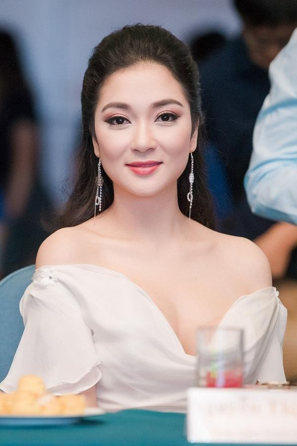 Nguyễn Thị Huyền gợi cảm ở tuổi 36, Trịnh Chân Trân đóng phim Hollywood - Hình 4 Nguyen Thi Huyen goi cam o tuoi 36, Trinh Chan Tran dong phim Hollywood-Hinh-4