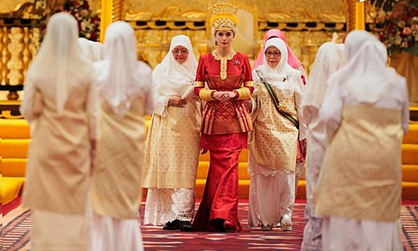 Bất ngờ với quà cưới Hoàng tử Brunei trao cho cô dâu Bat ngo voi qua cuoi Hoang tu Brunei trao cho co dau