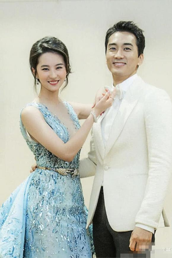 Lý do Song Seung Hun mới gặp đã yêu Lưu Diệc Phi - Hình 3 Ly do Song Seung Hun moi gap da yeu Luu Diec Phi-Hinh-3