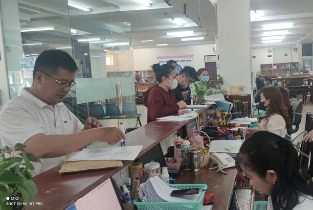 Trách nhiệm hình sự khi trốn đóng BHXH Trach nhiem hinh su khi tron dong BHXH