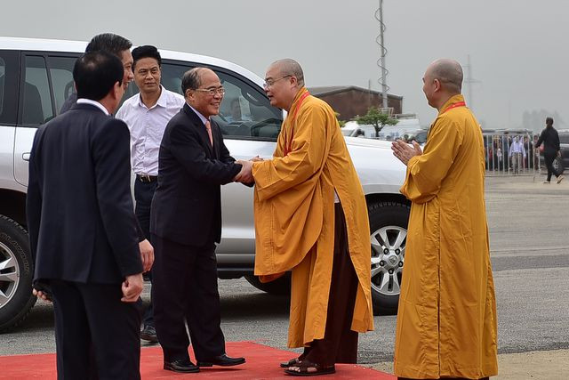 Hàng ngàn người về dự Đại lễ Phật đản Liên Hợp Quốc - Vesak 2019 - Hình 2 Hang ngan nguoi ve du Dai le Phat dan Lien Hop Quoc - Vesak 2019-Hinh-2