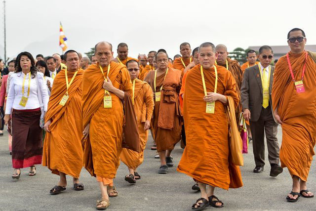 Hàng ngàn người về dự Đại lễ Phật đản Liên Hợp Quốc - Vesak 2019 - Hình 15 Hang ngan nguoi ve du Dai le Phat dan Lien Hop Quoc - Vesak 2019-Hinh-15