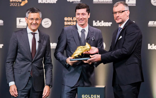 Lewandowski nhận danh hiệu Chiếc giày Vàng châu Âu Lewandowski nhan danh hieu Chiec giay Vang chau Au