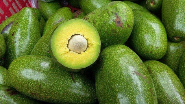 Nhìn ngay điểm này chọn bơ sáp tươi ngon quả nào cũng ưng ý - Hình 2 Nhin ngay diem nay chon bo sap tuoi ngon qua nao cung ung y-Hinh-2