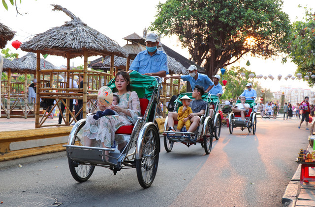 Hội An muốn đón khách quốc tế sau Phú Quốc - Hình 3 Hoi An muon don khach quoc te sau Phu Quoc-Hinh-3