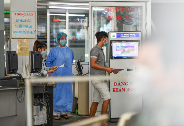 "Khai báo y tế gian dối, bệnh nhân gọi điện xin lỗi" - Hình 3 "Khai báo y tế gian dối, bệnh nhân gọi điện xin lỗi" ảnh 3