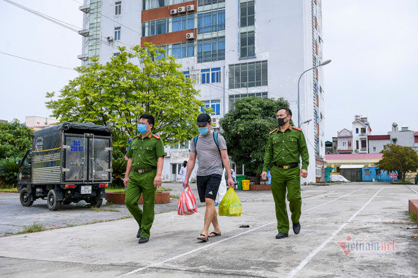 Lời hối hận của người nhập cảnh trái phép, làm lây dịch Covid -19 cho nhiều người - Hình 4 Loi hoi han cua nguoi nhap canh trai phep, lam lay dich Covid -19 cho nhieu nguoi-Hinh-4