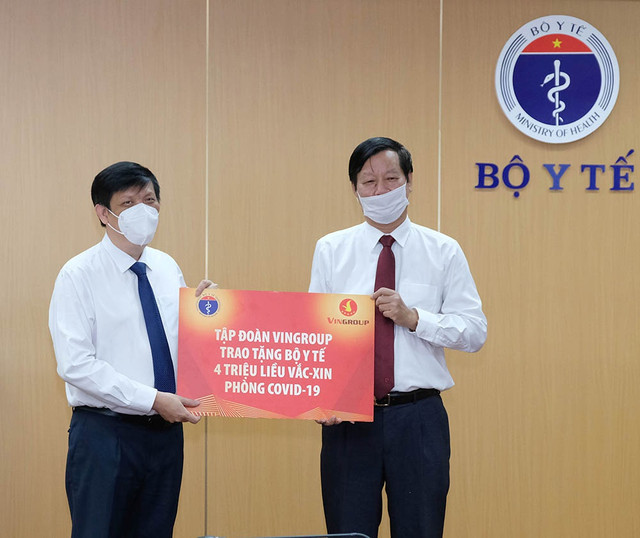 Quỹ vaccine Covid-19 nhận 160 tỷ đồng và 4 triệu liều Quy vaccine Covid-19 nhan 160 ty dong va 4 trieu lieu