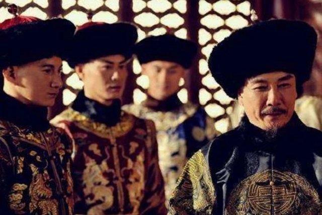 Vào đêm Khang Hi băng hà, vì sao Ung Chính xử tử thái giám Triệu Xương? - Hình 2 Vao dem Khang Hi bang ha, vi sao Ung Chinh xu tu thai giam Trieu Xuong?-Hinh-2