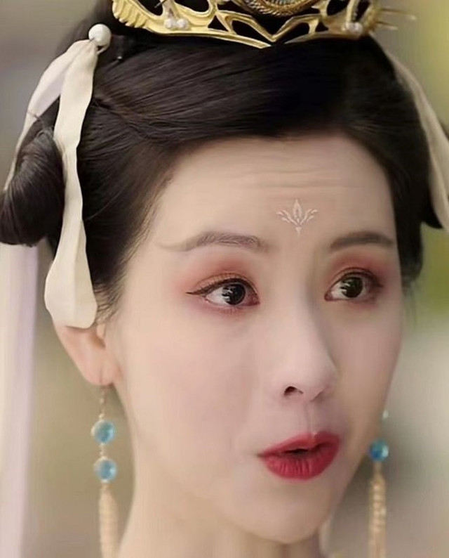Vì sao đến Lưu Diệc Phi, Ngu Thư Hân cũng bị chê xấu? - Hình 4 Vi sao den Luu Diec Phi, Ngu Thu Han cung bi che xau?-Hinh-4