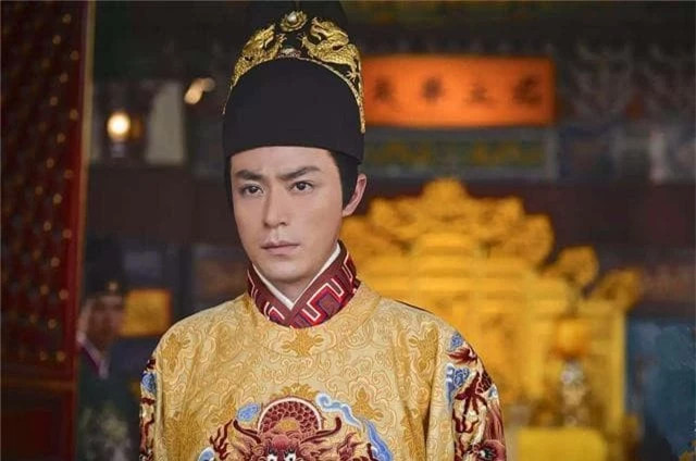 4 lý do hoàng đế dù "ăn sung mặc sướng" vẫn khó sống thọ - Hình 2 4 ly do hoang de du