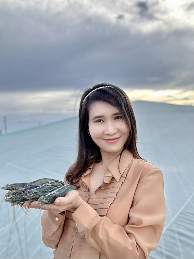 Đam mê nuôi tôm, người phụ nữ Bến Tre trở thành nông dân tỷ phú Dam me nuoi tom, nguoi phu nu Ben Tre tro thanh nong dan ty phu