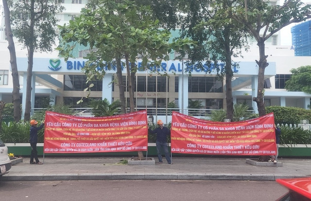 Vì sao Bệnh viện Bình Định bị căng băng rôn đòi nợ 22 tỷ? Vi sao Benh vien Binh Dinh bi cang bang ron doi no 22 ty?