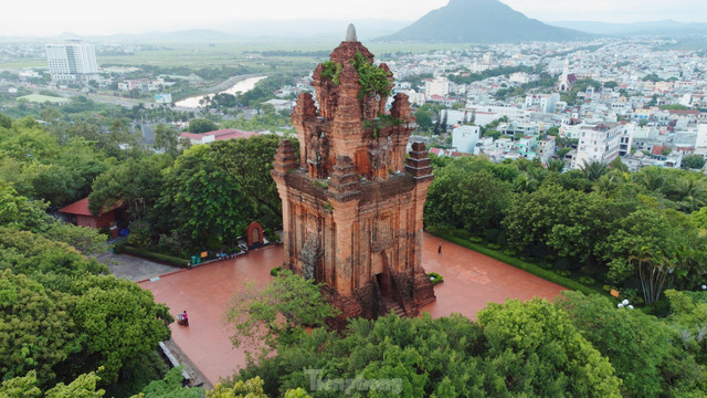 Tháp Nhạn - Phú Yên, chứng tích cổ ngàn tuổi kết nối quá khứ và hiện tại - Hình 10 Thap Nhan - Phu Yen, chung tich co ngan tuoi ket noi qua khu va hien tai-Hinh-10