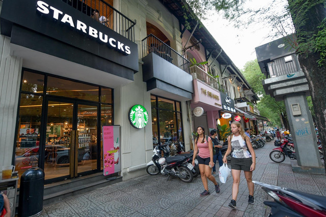 Mở thêm 1.000 điểm bán, Highlands, Starbucks, Phúc Long toan tính gì? - Hình 3 Mo them 1.000 diem ban, Highlands, Starbucks, Phuc Long toan tinh gi?-Hinh-3
