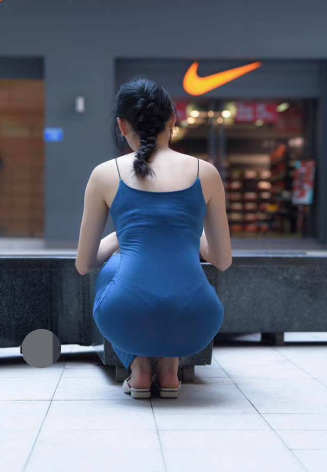 Những lỗi trang phục cần tránh khi mặc váy bodycon - Hình 4 Nhung loi trang phuc can tranh khi mac vay bodycon-Hinh-4