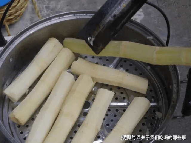 Không ngờ mía hấp có nhiều công dụng tốt cho sức khỏe đến vậy - Hình 3 Khong ngo mia hap co nhieu cong dung tot cho suc khoe den vay-Hinh-3