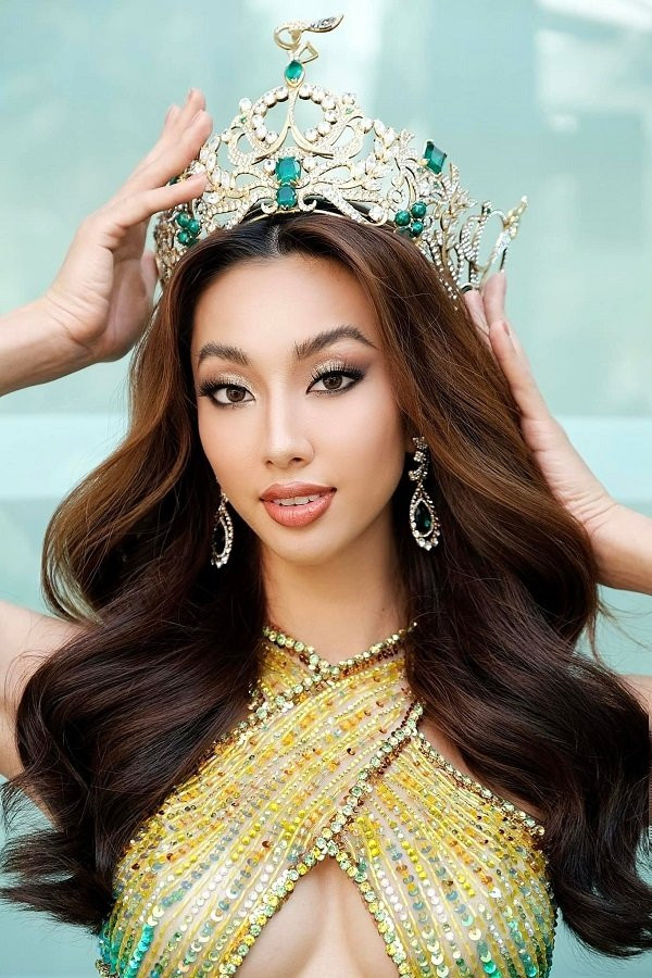 Thùy Tiên năm lần bảy lượt bị lớp makeup dìm nhan sắc Thuy Tien nam lan bay luot bi lop makeup dim nhan sac