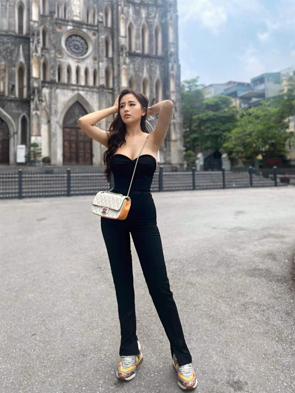 Những lần đại gia Mai Phương Thúy mặc đồ cũ và cái kết muốn xỉu - Hình 7 Nhung lan dai gia Mai Phuong Thuy mac do cu va cai ket muon xiu-Hinh-7