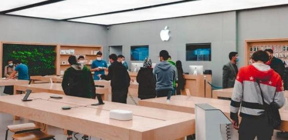 9 lý do tại sao các sản phẩm của Apple dù đắt nhưng vẫn bán rất chạy - Hình 7 9 ly do tai sao cac san pham cua Apple du dat nhung van ban rat chay-Hinh-7