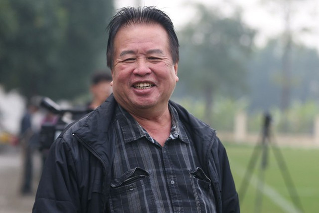Chia sẻ của bố Nguyễn Filip về việc con trai ngồi dự bị Chia se cua bo Nguyen Filip ve viec con trai ngoi du bi
