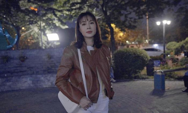 Hồng Diễm U50 vẫn trẻ như 'gái 18' khiến dân tình xin vía cực mạnh Hong Diem U50 van tre nhu 'gai 18' khien dan tinh xin via cuc manh