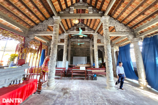 Nghề “thêu” rồng lên đá - Hình 4 Nghe “theu” rong len da-Hinh-4