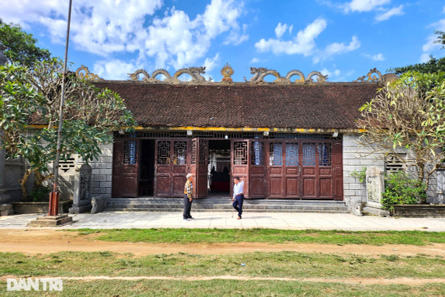 Nghề “thêu” rồng lên đá - Hình 7 Nghe “theu” rong len da-Hinh-7