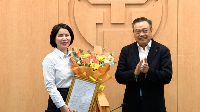 Bà Trần Thị Nhị Hà thôi nhiệm vụ đại biểu HĐND TP Hà Nội - Hình 2 Ba Tran Thi Nhi Ha thoi nhiem vu dai bieu HDND TP Ha Noi-Hinh-2