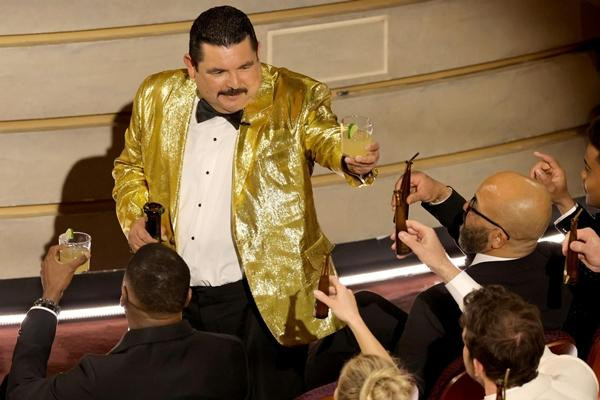 Khoảnh khắc tệ nhất Oscar 2024 Khoanh khac te nhat Oscar 2024