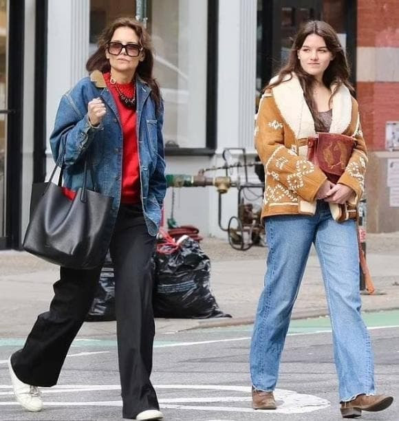 Tom Cruise ngừng trả hỗ trợ cho con gái, Suri Cruise sẽ ra sao? - Hình 3 Tom Cruise ngung tra ho tro cho con gai, Suri Cruise se ra sao?-Hinh-3