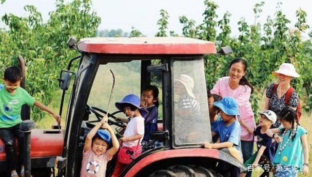 Thạc sĩ bị chê khùng vì bỏ phố về quê... thu nhập chục tỷ - Hình 3 Thac si bi che khung vi bo pho ve que... thu nhap chuc ty-Hinh-3