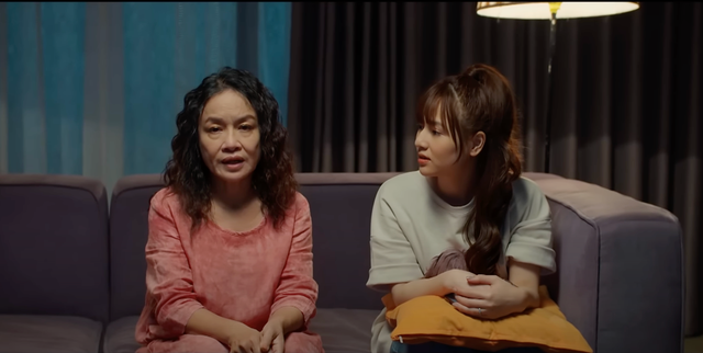 Chuyện mẹ chồng nàng dâu kỳ lạ trên phim giờ vàng - Hình 2 Chuyen me chong nang dau ky la tren phim gio vang-Hinh-2