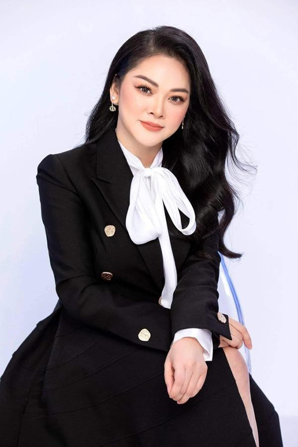 Nữ nghệ sĩ tài sắc dòng bolero đời thực ra sao ở tuổi U60? - Hình 6 Nu nghe si tai sac dong bolero doi thuc ra sao o tuoi U60?-Hinh-6