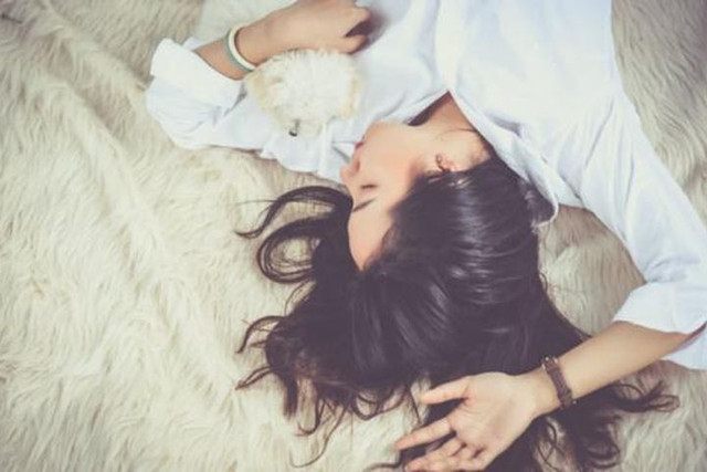 Bỏ gối khi ngủ, cơ thể nhận về 7 lợi ích sức khỏe ít ai ngờ Bo goi khi ngu, co the nhan ve 7 loi ich suc khoe it ai ngo