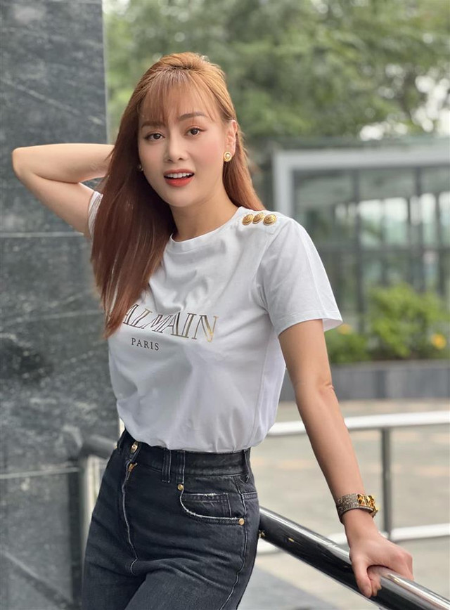 "1 kiểu áo 2 số phận" của Phương Oanh trong "Hương vị Tình thân" - Hình 8