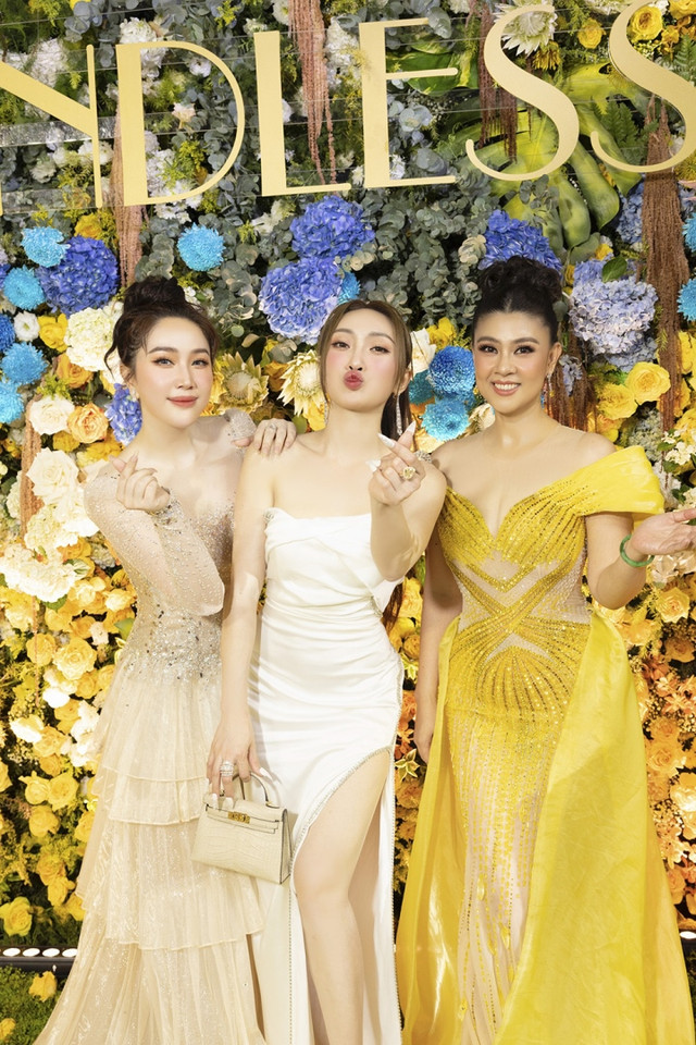 "Bà hoàng phòng vé'" Kim Thư thăng hạng nhan sắc - Hình 2