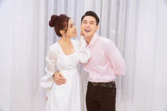 Sao Việt bắt được hoa cưới nhanh chóng “chốt đơn” - Hình 21 Sao Viet bat duoc hoa cuoi nhanh chong “chot don”-Hinh-21
