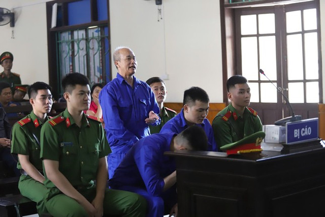 Hai cựu công an lĩnh án 33 năm tù vì buôn bán ma túy - Hình 3 Hai cuu cong an linh an 33 nam tu vi buon ban ma tuy-Hinh-3