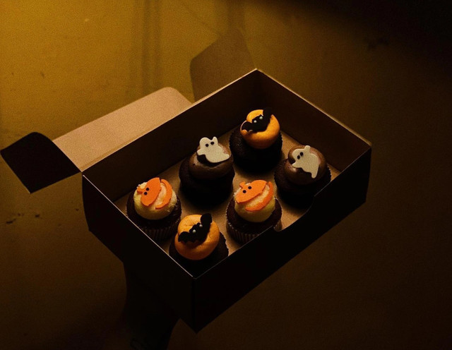 Chi chục triệu đồng tiệc Halloween ở khách sạn 5 sao b - Hình 2 Chi chuc trieu dong tiec Halloween o khach san 5 sao b-Hinh-2