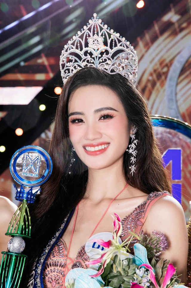 Sở VH làm việc với BTC Miss World VN về đề nghị tước danh hiệu Hoa hậu Ý Nhi So VH lam viec voi BTC Miss World VN ve de nghi tuoc danh hieu Hoa hau Y Nhi