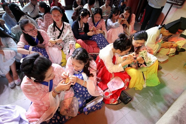 Chè đậu đỏ trong Lễ thất tịch ở Trung Quốc không phải là món thoát ế - Hình 2 Che dau do trong Le that tich o Trung Quoc khong phai la mon thoat e-Hinh-2