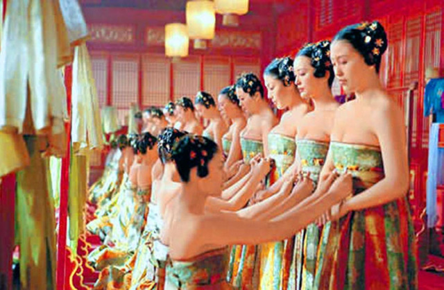 Hoàng đế Trung Hoa nào sở hữu lượng phi tần tới 20.000 người? Hoang de Trung Hoa nao so huu luong phi tan toi 20.000 nguoi?