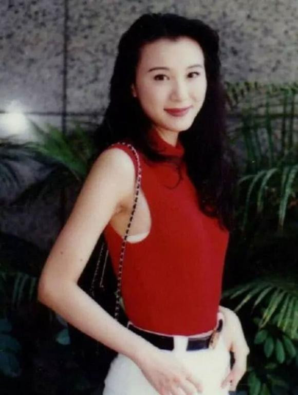 Cô từng là 'mỹ nhân số 1': Sắc đẹp chinh phục 12 đàn ông - Hình 3 Co tung la 'my nhan so 1': Sac dep chinh phuc 12 dan ong-Hinh-3