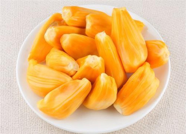 Mẹo hay giúp chị em không mua nhầm mít bơm hóa chất - Hình 2 Meo hay giup chi em khong mua nham mit bom hoa chat-Hinh-2